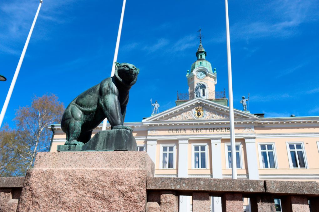 SuomiAreena alkaa tiistaina Porissa - KD Nuorten varapuheenjohtaja Tiina Ahva avajaispäivänä Torilavalla