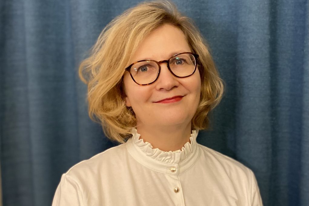 Rakas ja raskas elämänkoulu teki Sari Mäkimattilasta vastuunkantajan ja äänen hiljaiselle hädälle