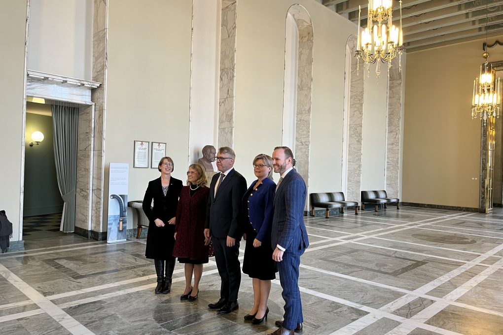 Kristillisdemokraattien puoluekokous ehdotti Ottawan sopimuksesta irtautumista jo 2019 - Nyt kansanedustajat iloitsevat laajasta tuesta asialle