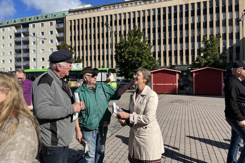 "Juuri elintarvikeala on nyt kasvun veturi" - Sari Essayah pitää SDP:n sopeutusehdotusta maatalouden kurittamisena