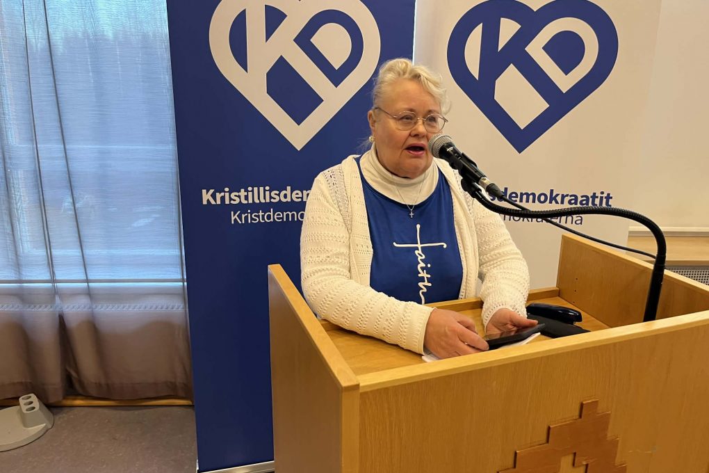 Konkaripoliitikko Sirkka-Liisa "Sirkkeli" Lamminkoski Ähtäristä yllättäen mukaan KD-vaaleihin ja Etelä-Pohjanmaan aluevaltuustoon varalle